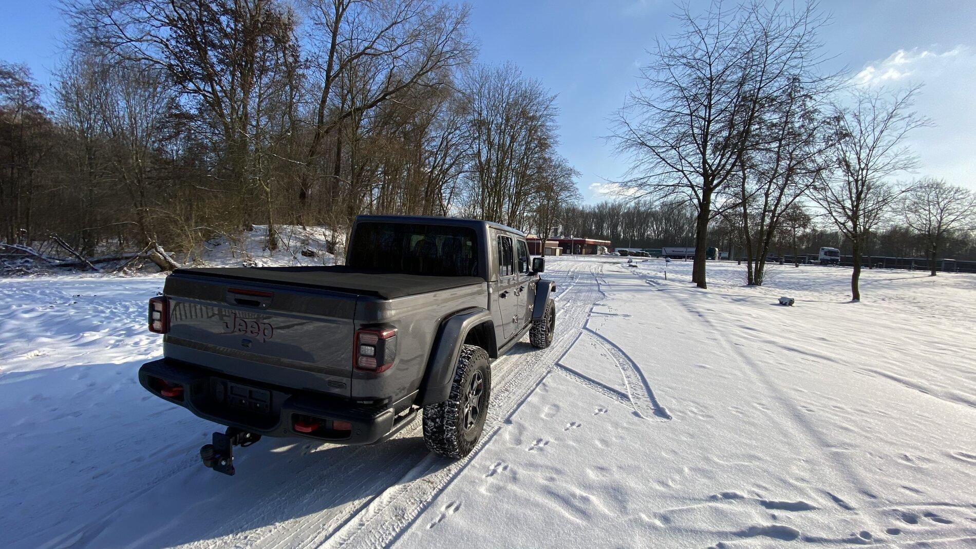 Jeep Gladiator Introduction of myself 1C03B655-7B0F-4B49-AF52-7488A278F605