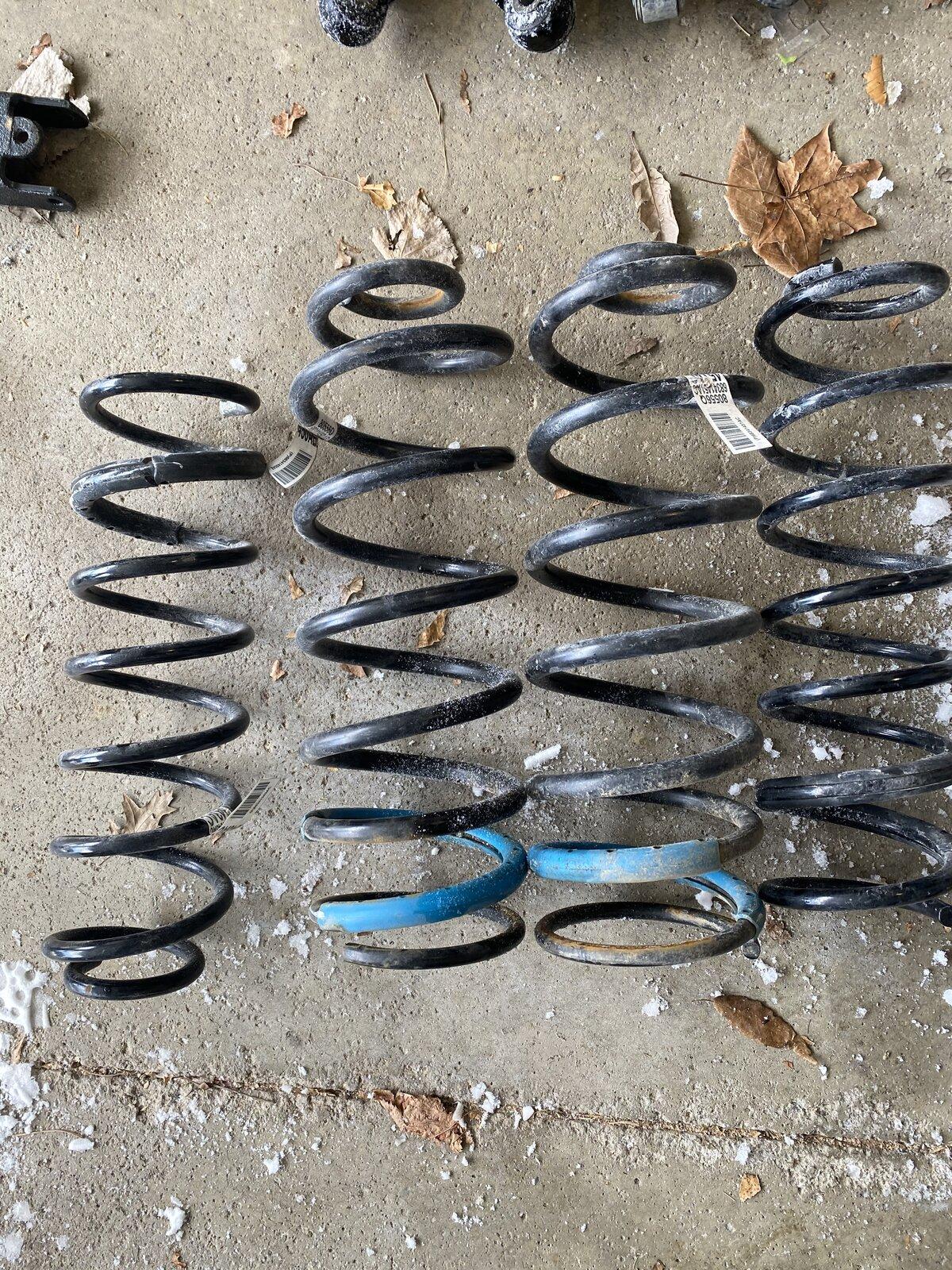 Jeep Gladiator Rubicon Fox Shocks and Springs 40F8B65E-D0A8-4208-97FB-035F786BA7E5