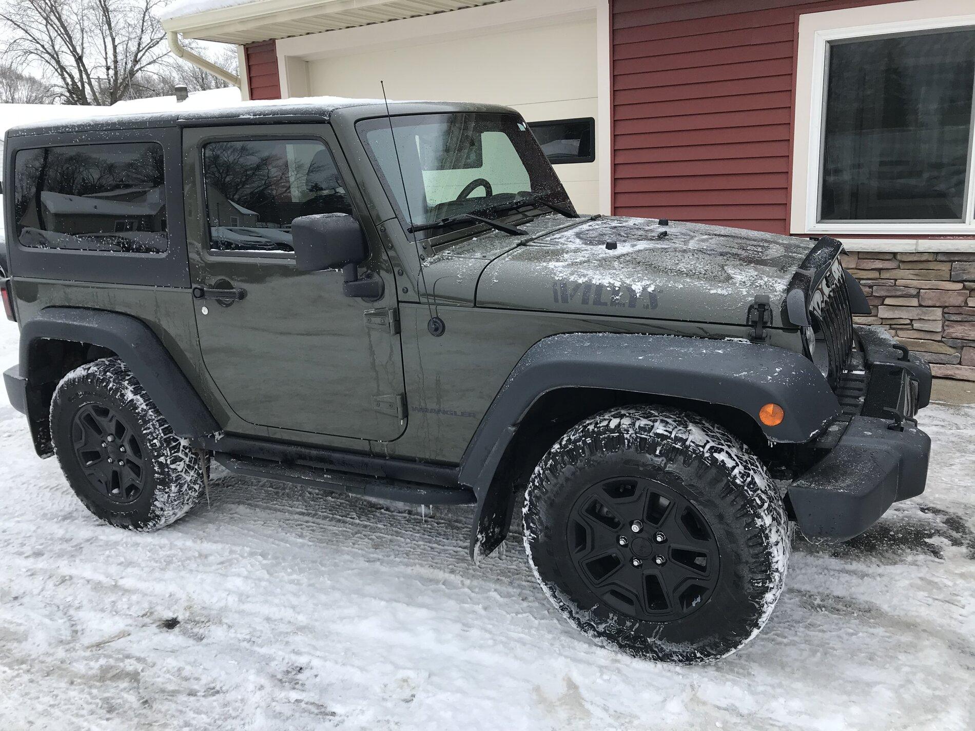 Jeep Gladiator SARGE GREEN Gladiator club 01E13654-C91F-4776-BC45-C593C7346D5B