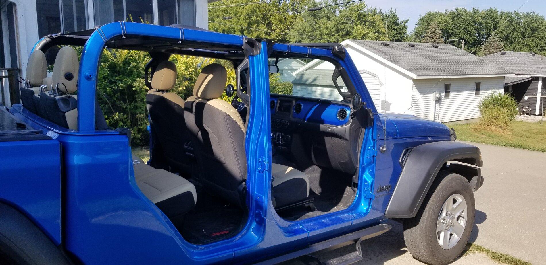 Jeep Gladiator Removal and Repaint Factory Body Color JL/JT On Dash Panels 20200830_164112