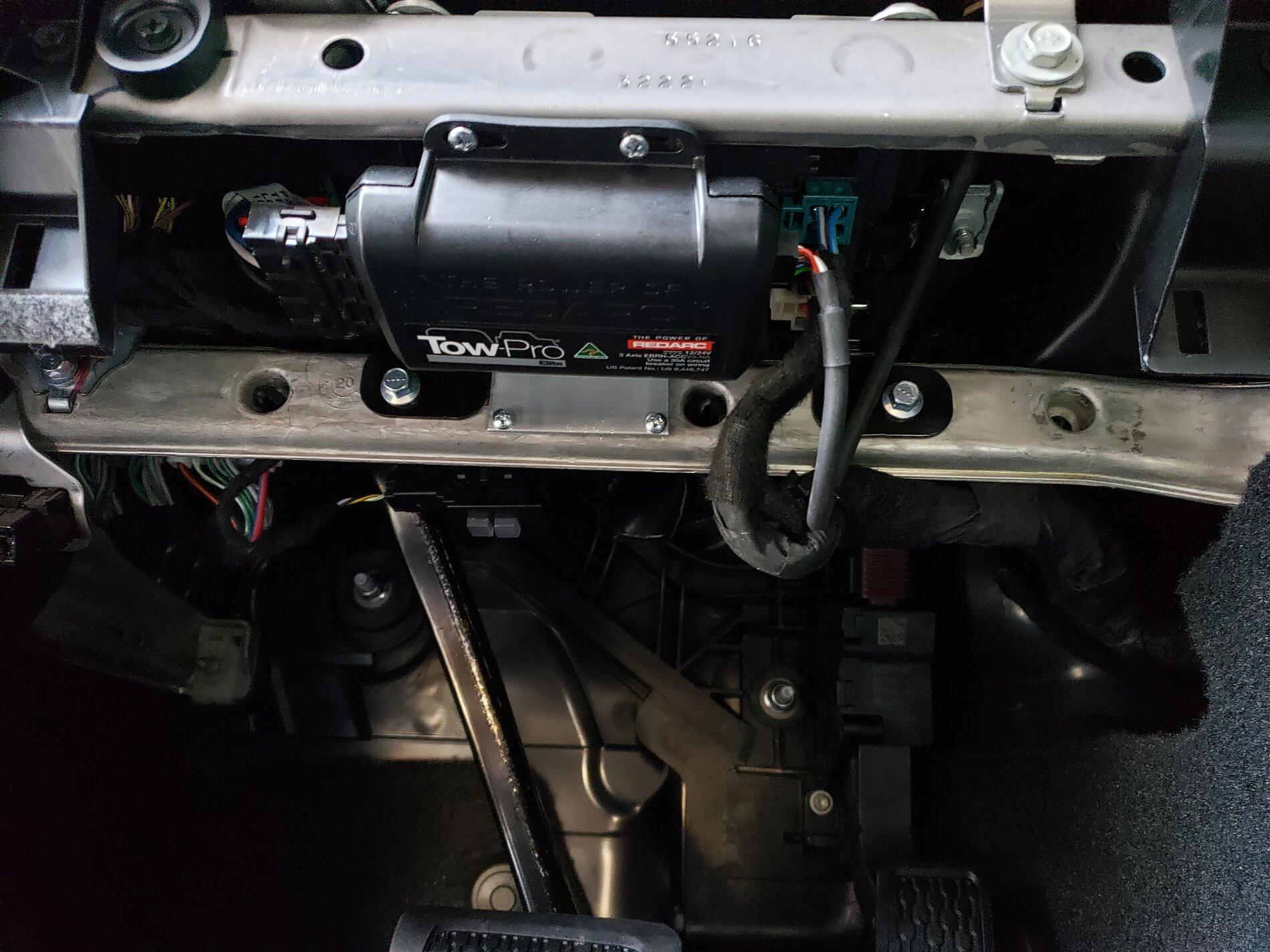 Jeep Gladiator 12V Outlet/Lighter Removal Controller-2
