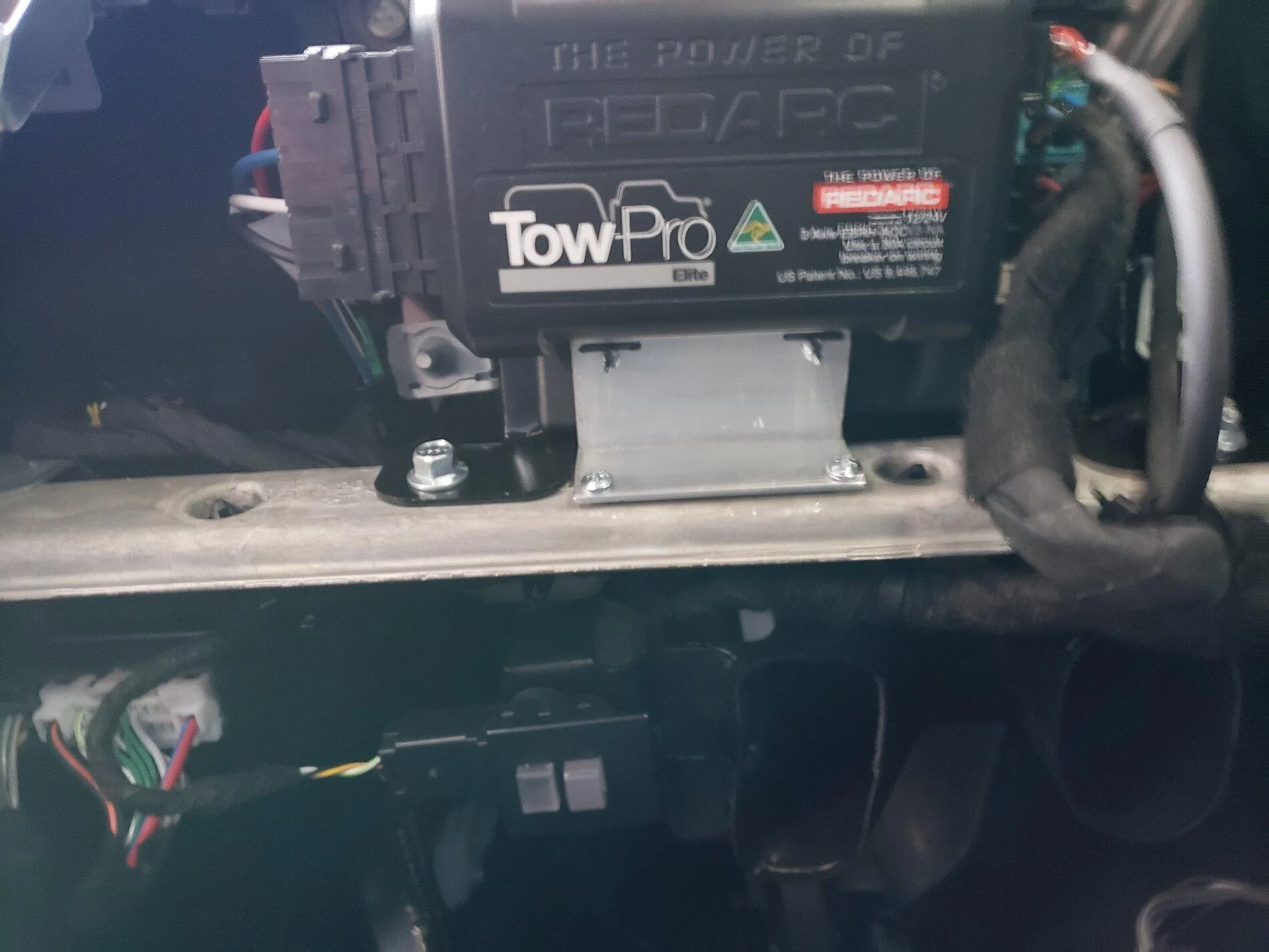 Jeep Gladiator 12V Outlet/Lighter Removal Controller-3