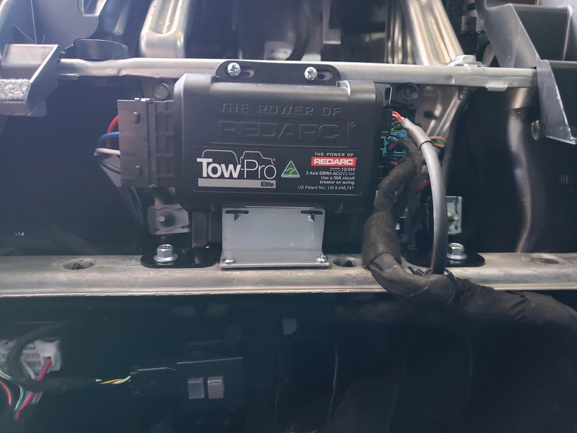 Jeep Gladiator 12V Outlet/Lighter Removal Controller-4