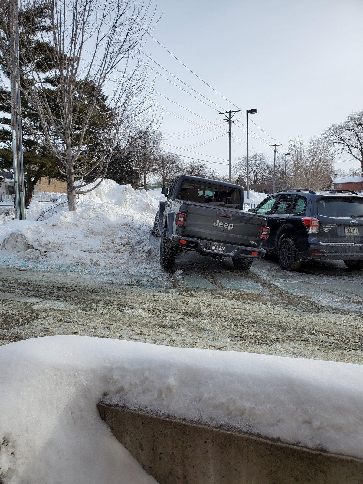Jeep Gladiator Frozen Gladiator JT snow