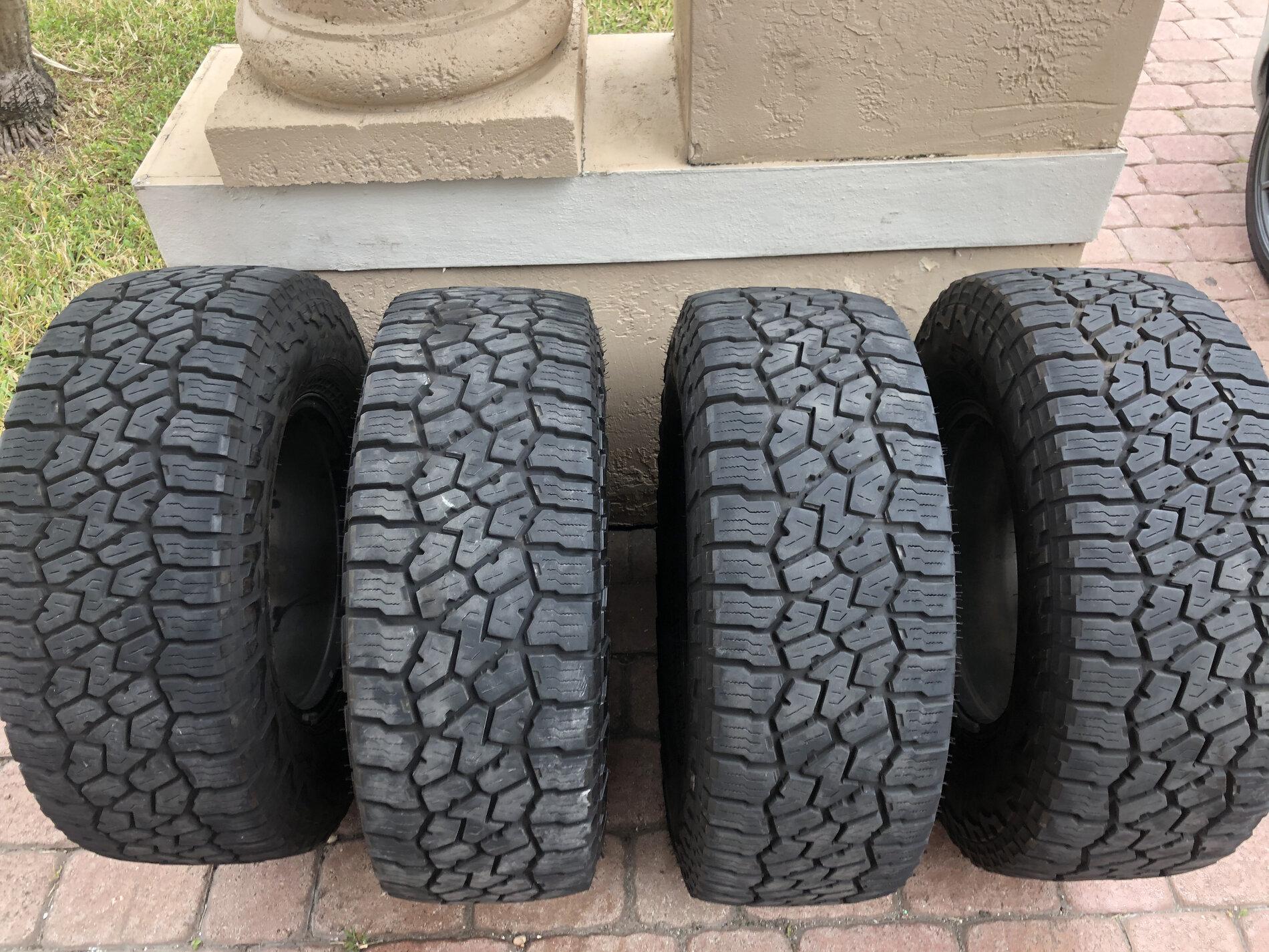 Jeep Gladiator $800 Jeep gladiator rubicon oem rims and tires B1132166-6DB5-4C09-AC23-CEC9731C1C1D