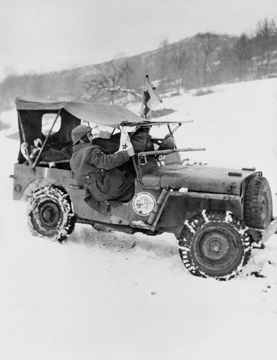 Jeep Gladiator A War History Of Jeeps %2f89%2fb8%2f61%2f89b8617429efebd5fbfc60d3ef4bc26a
