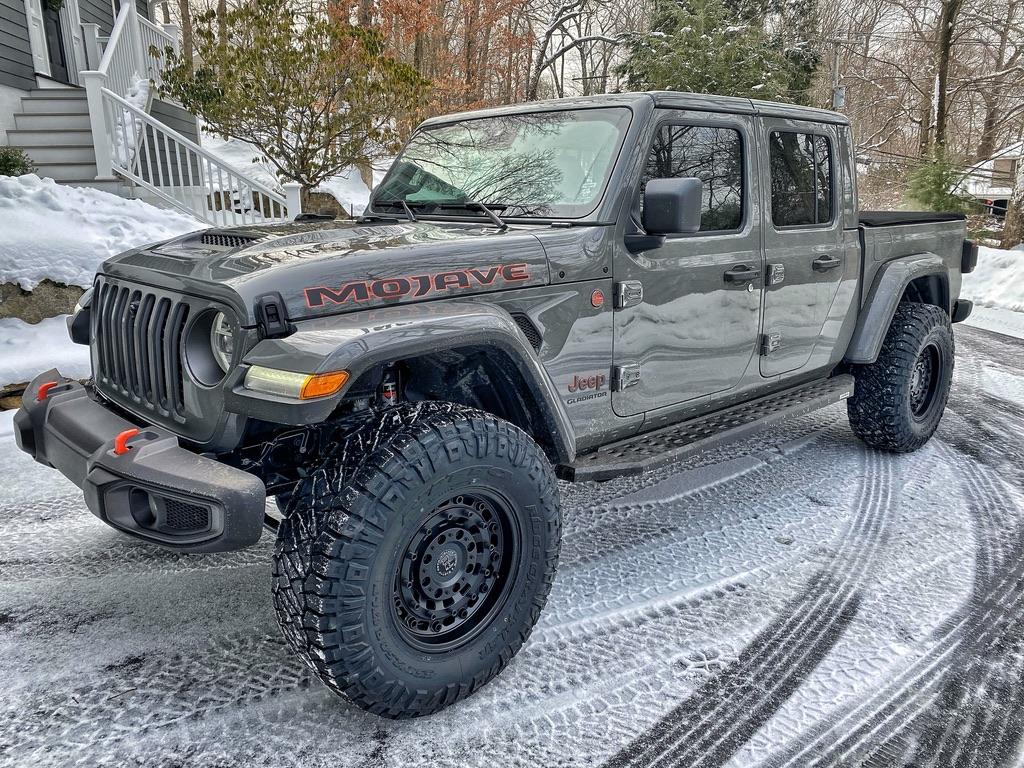 Jeep Gladiator What wheels are you putting on you JT? DC06A635-25CB-47E7-AFDD-80FBA56C857B_1_105_c