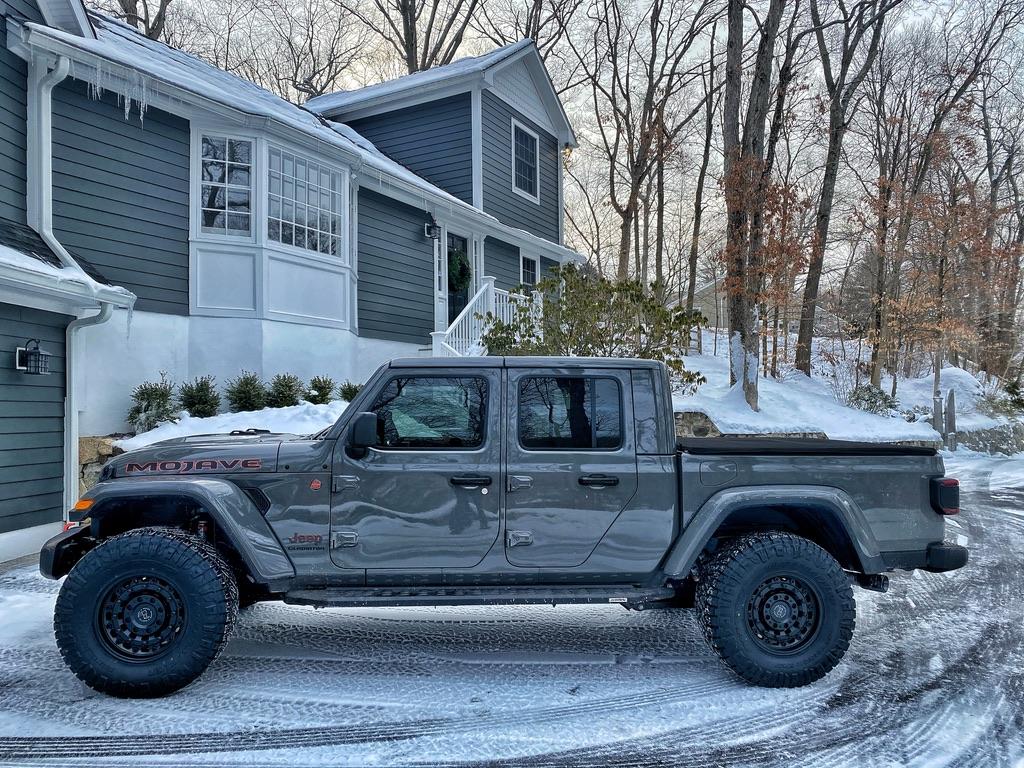 Jeep Gladiator What wheels are you putting on you JT? 64D23597-766A-4BF1-BB4F-42499988D9DF_1_105_c