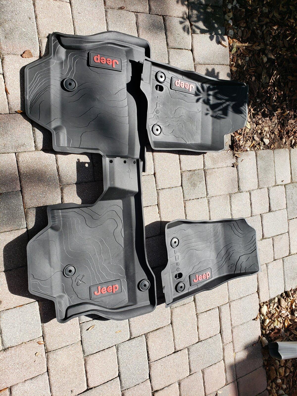Jeep Gladiator Jeep all weather floor mats FS - SOLD 20210216_141435