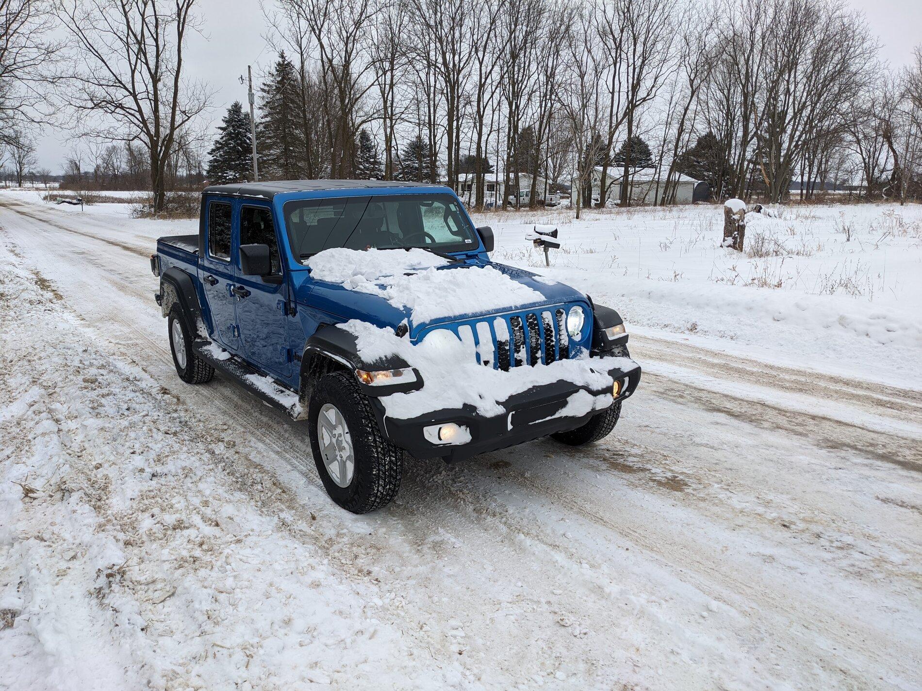Jeep Gladiator HYDRO BLUE PEARL Gladiator JT Club PXL_20210206_212404157.NIGHT