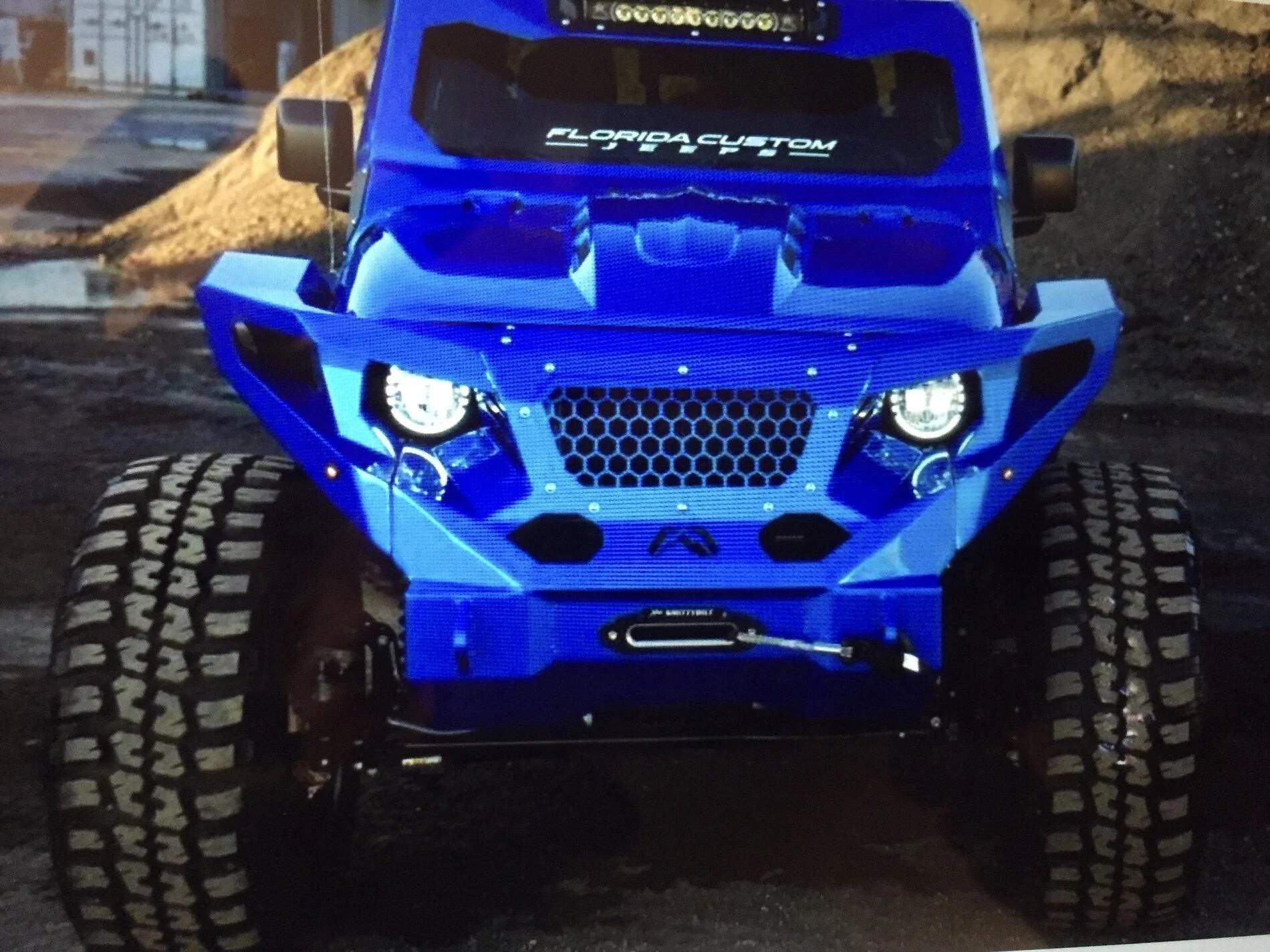 Jeep Gladiator HYDRO BLUE PEARL Gladiator JT Club 9810283C-5D1D-42FE-88C4-194526752BA8
