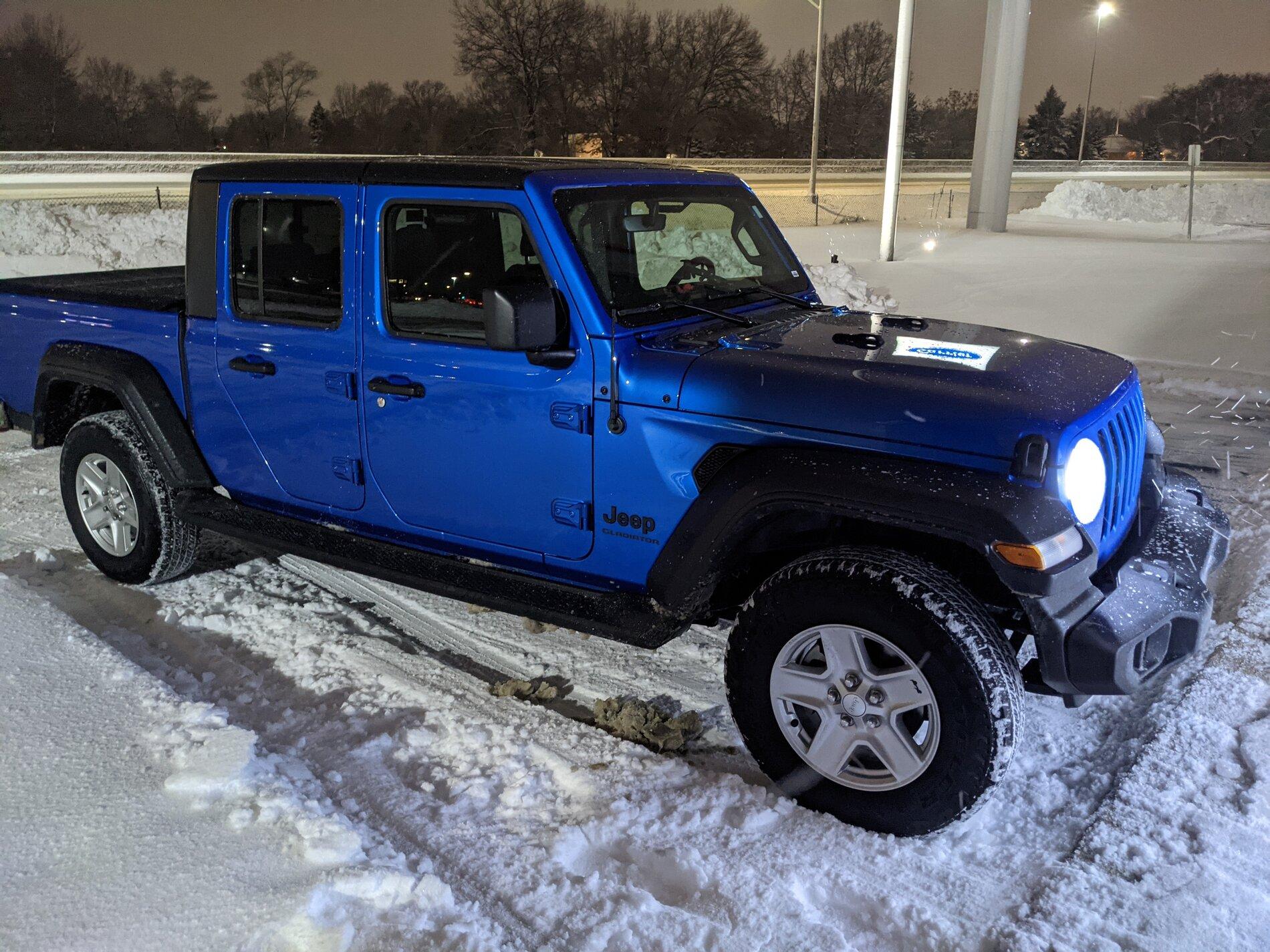 Jeep Gladiator HYDRO BLUE PEARL Gladiator JT Club PXL_20210205_112512425