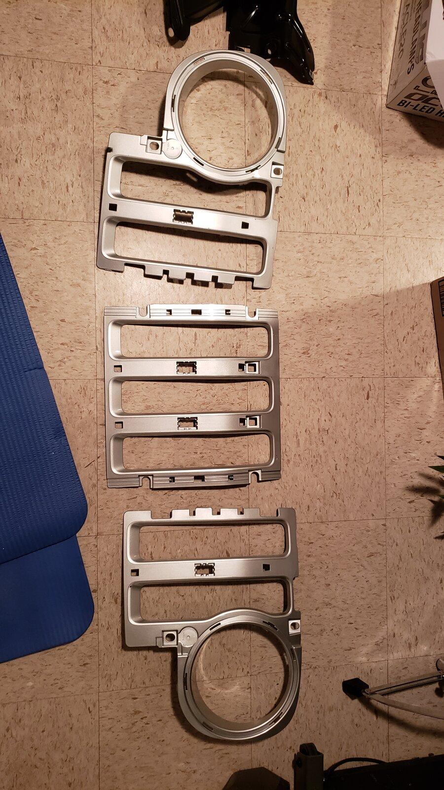 Jeep Gladiator WTS: Selling Overland (silver) Grille Insert $70 20210215_214703