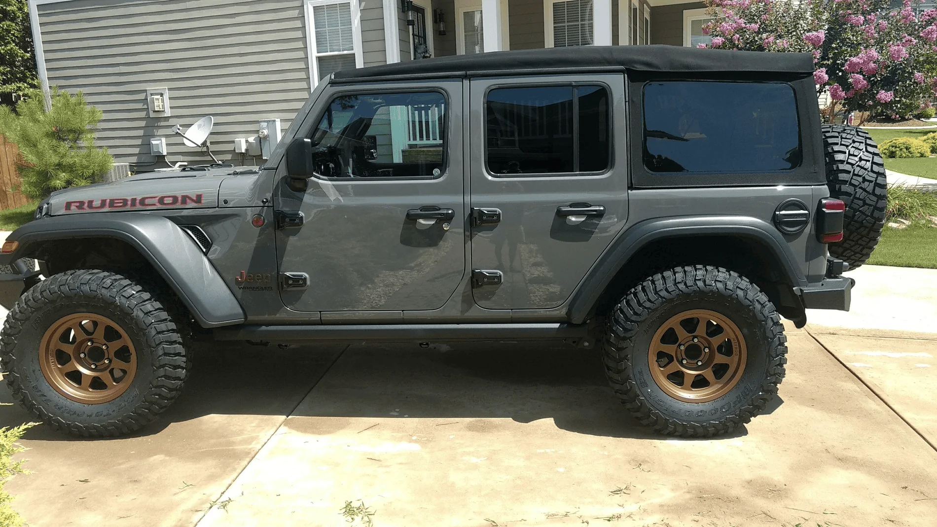 Jeep Gladiator What wheels are you putting on you JT? 1613585728190