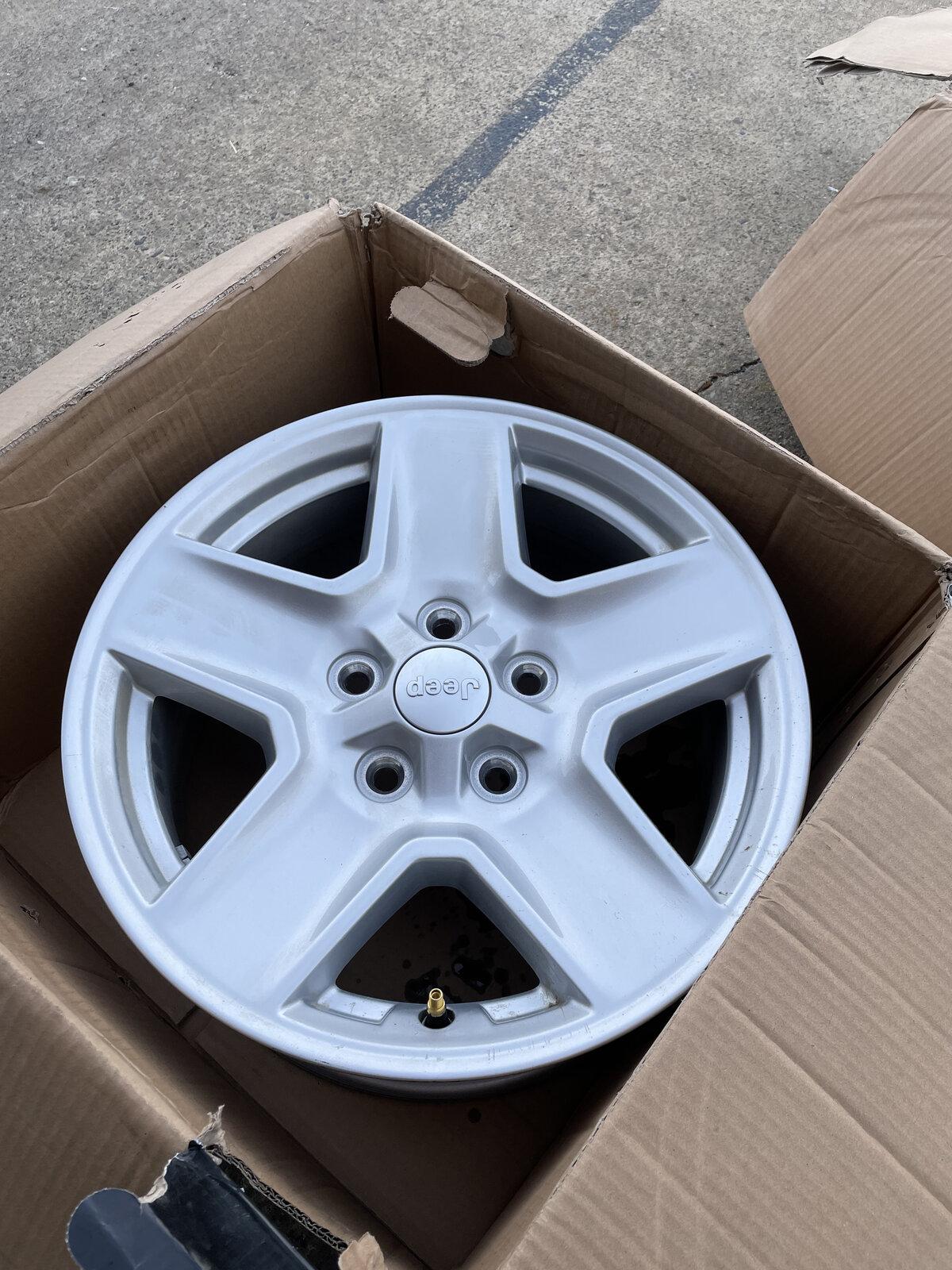 Jeep Gladiator For Sale:  2021 Gladiator Sport S Stock Tires IMG_2358