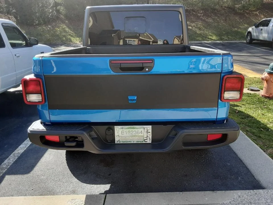Jeep Gladiator HYDRO BLUE PEARL Gladiator JT Club 336B7BBB-4451-4070-9982-EF13ECA4A0B4