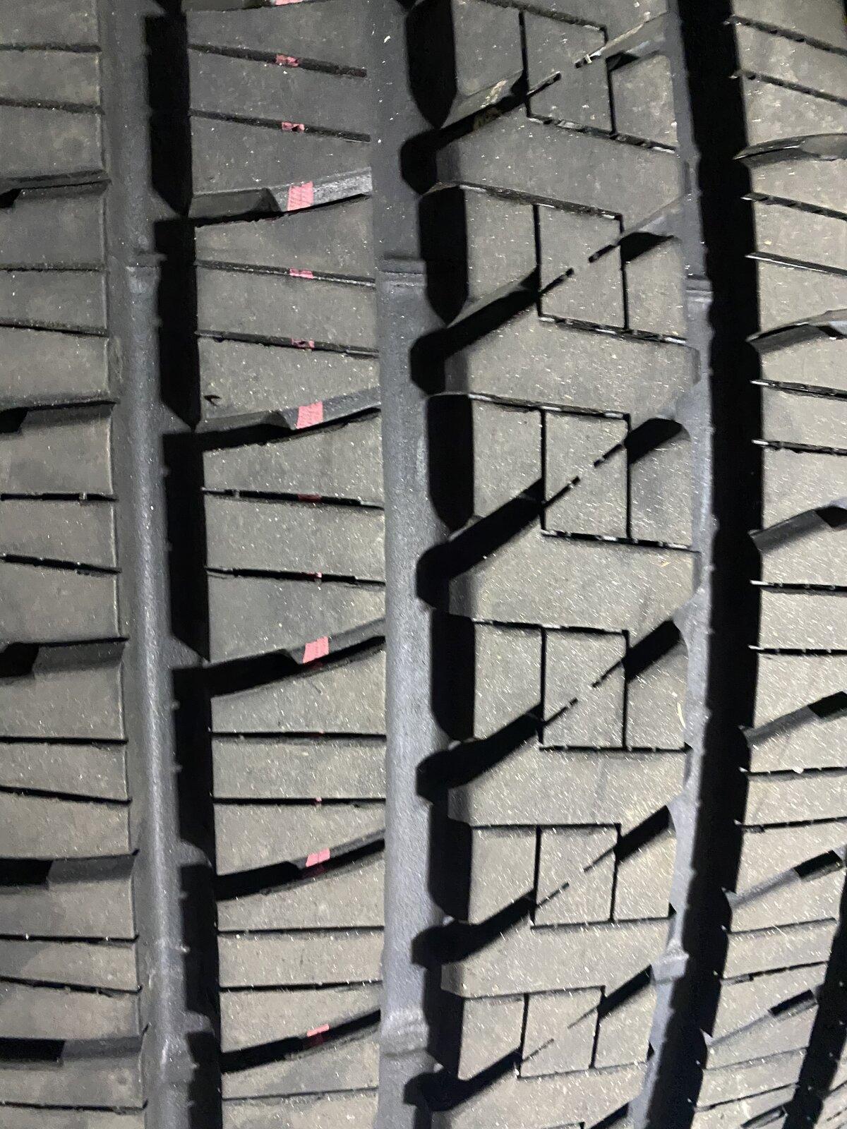Jeep Gladiator Take off tires F/S - Bridgestone Dueler h/l Alenza 275/55r20 1D5A9BD6-02EB-4C44-84EB-5B590CF9B1B0