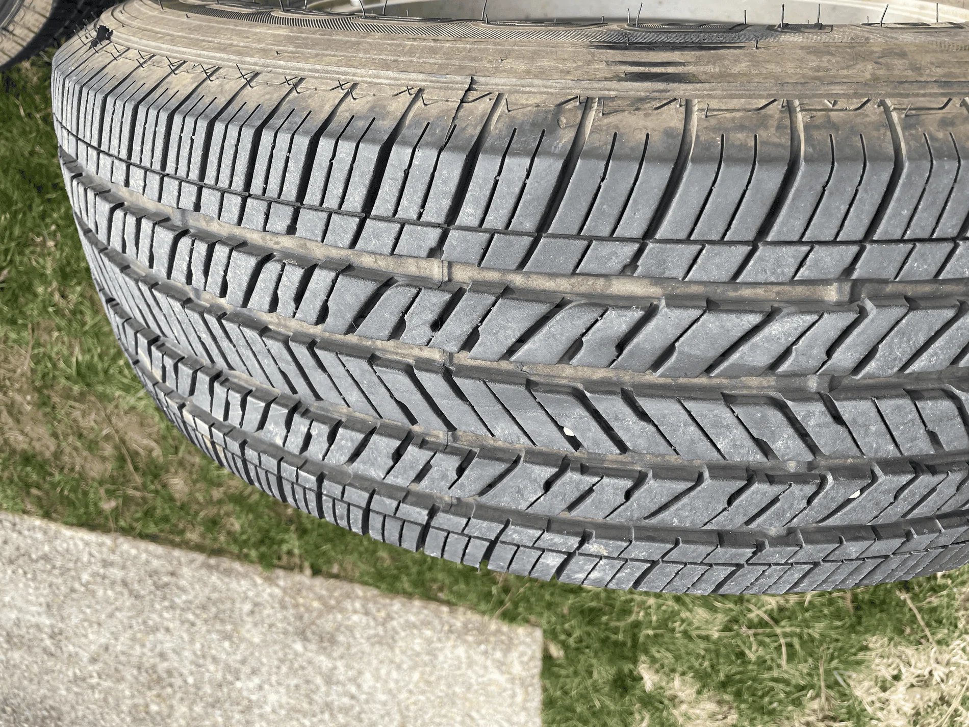 Jeep Gladiator 4 Overland wheels/tires + spare tempImage16iIih