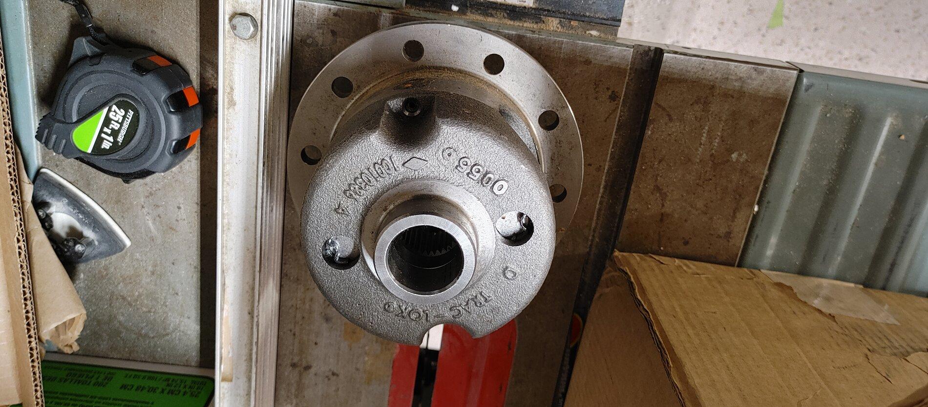 Jeep Gladiator Aftermarket LSD on Sport S 0218211933b_HDR