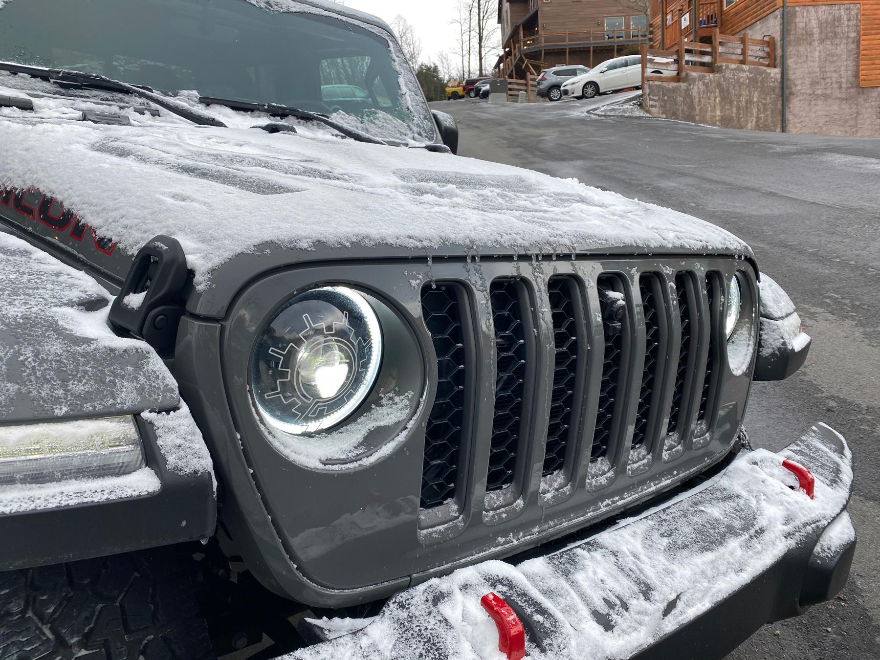 Jeep Gladiator Who here does not use LED because the lens is not heated? IMG_3214