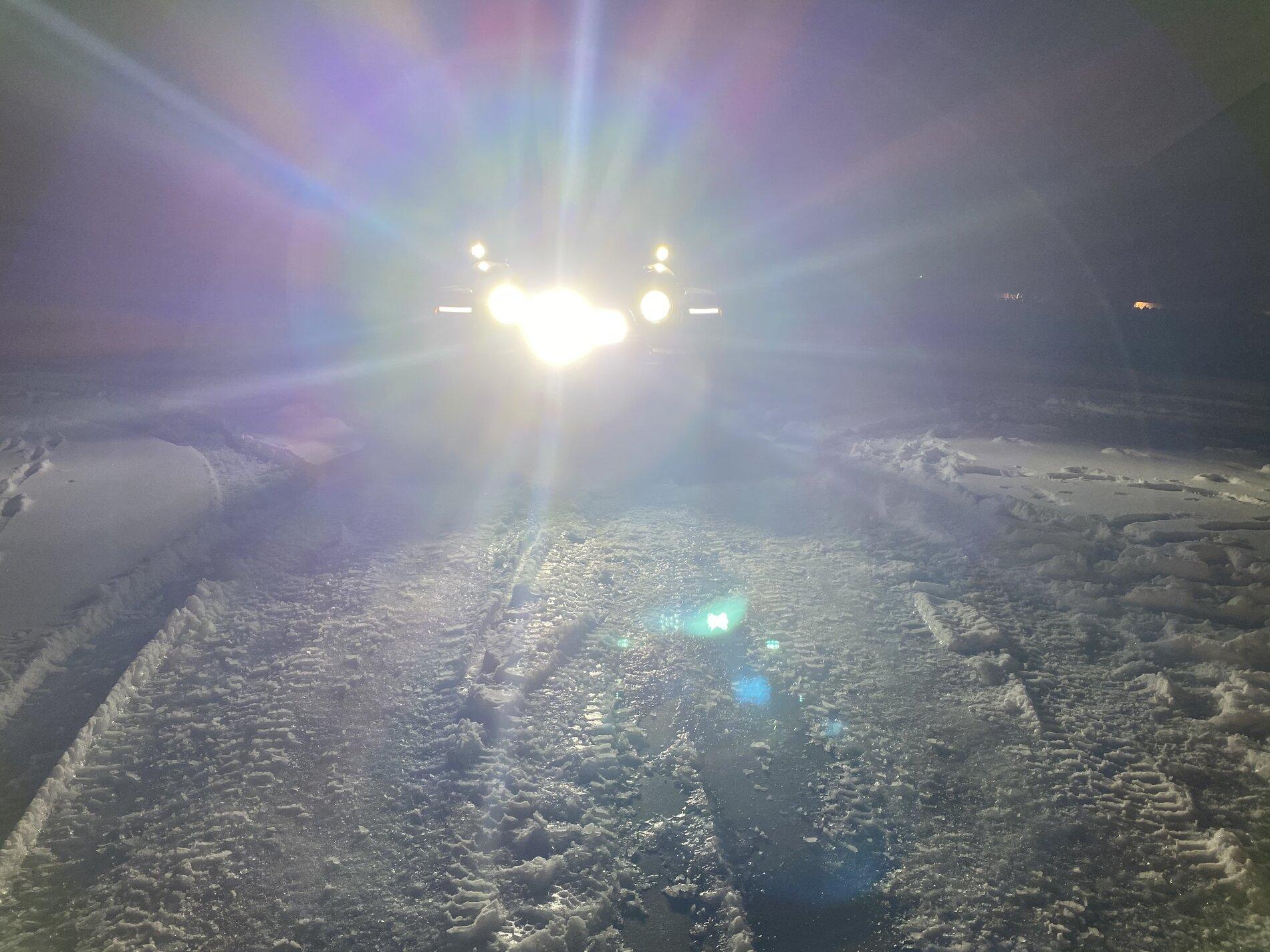 Jeep Gladiator Pictures of light bars mounted to warn bull bar 73C7F375-5DAD-4695-B33A-201C89FF15D8
