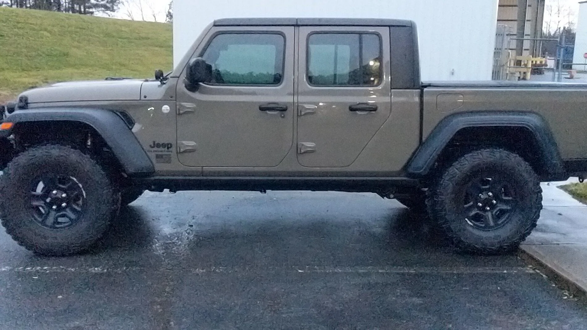 Jeep Gladiator 37’s on gas — moving to 38’s on diesel - Opinions? PXL_20210219_121754269
