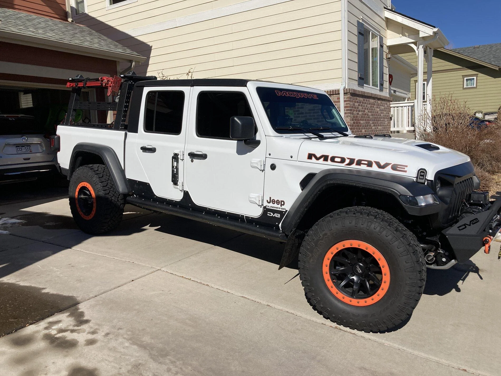 Jeep Gladiator Mojave Build  - White/Orange accents Gladiator-06