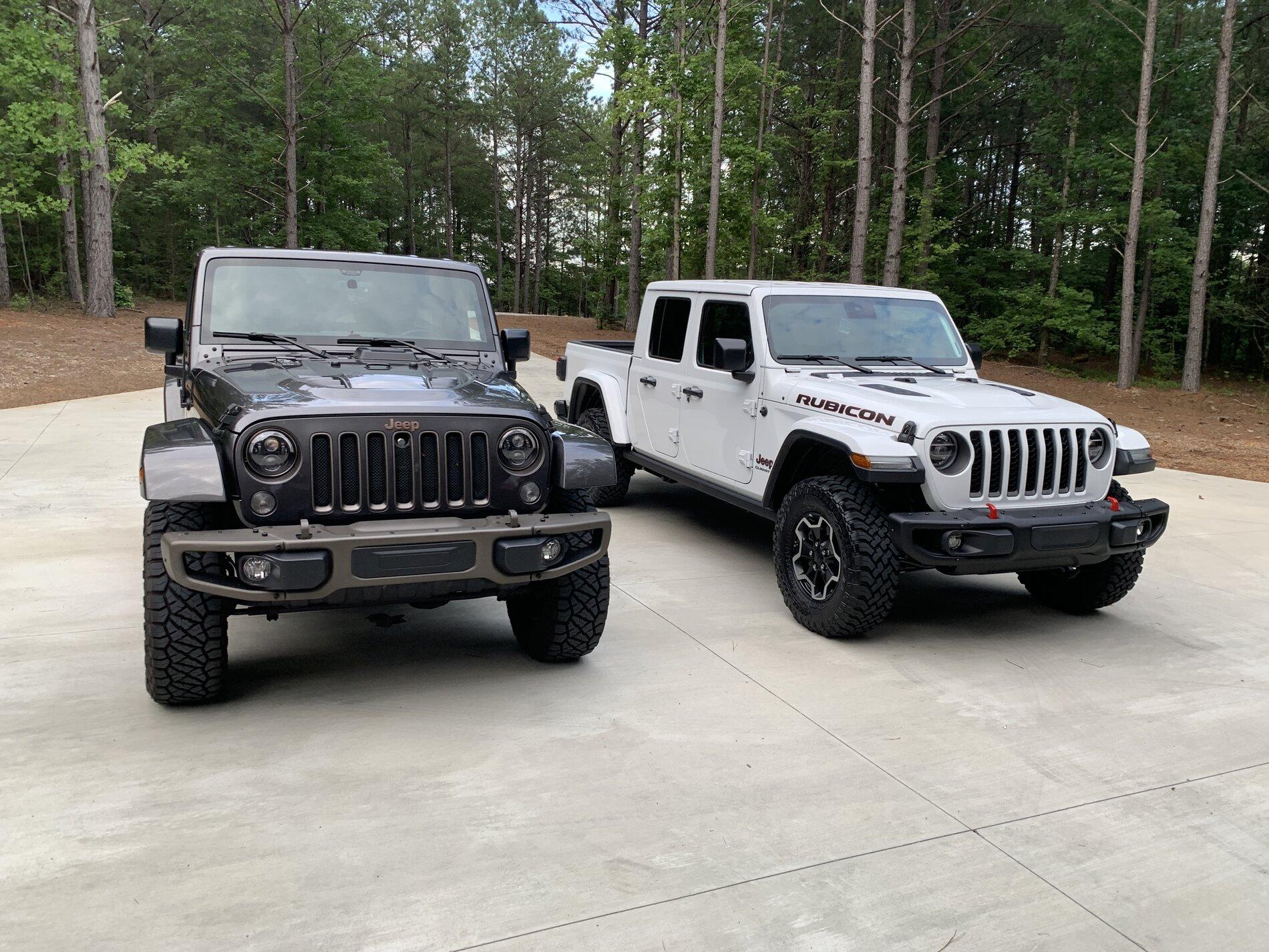 Jeep Gladiator Would love to see Jeeps that are owned by women! 1613859540459