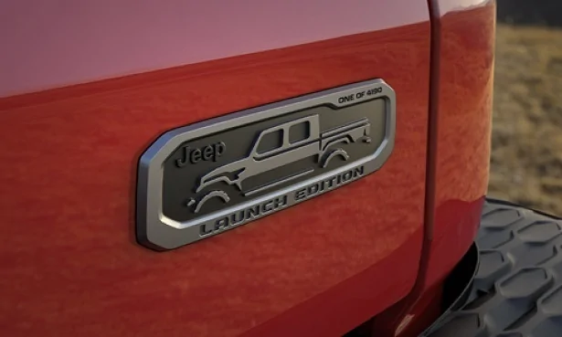 Jeep Gladiator LAUNCH EDITION Gladiator JT Club jeep_gladiator_launch_badge_1554230993_615x369