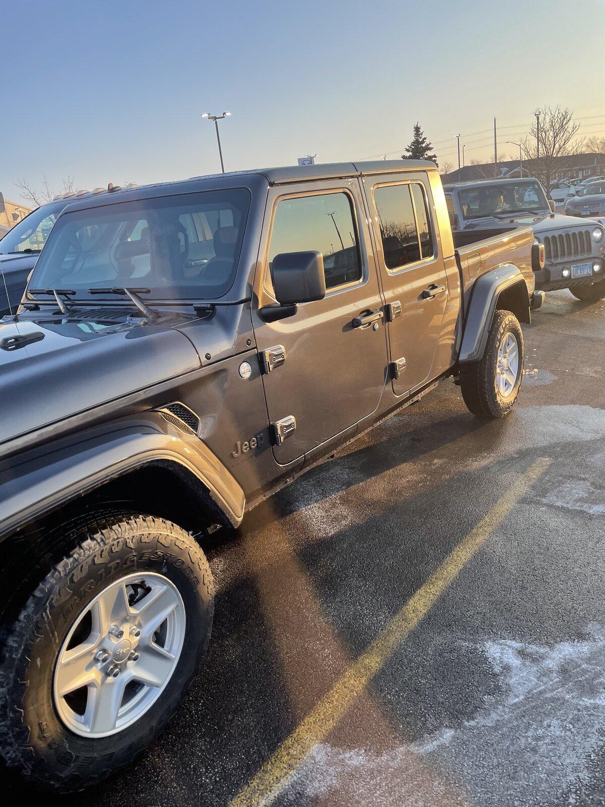 Jeep Gladiator I did a thing yesterday F5F46291-EFDF-47E6-807B-6F2D0B3943A7