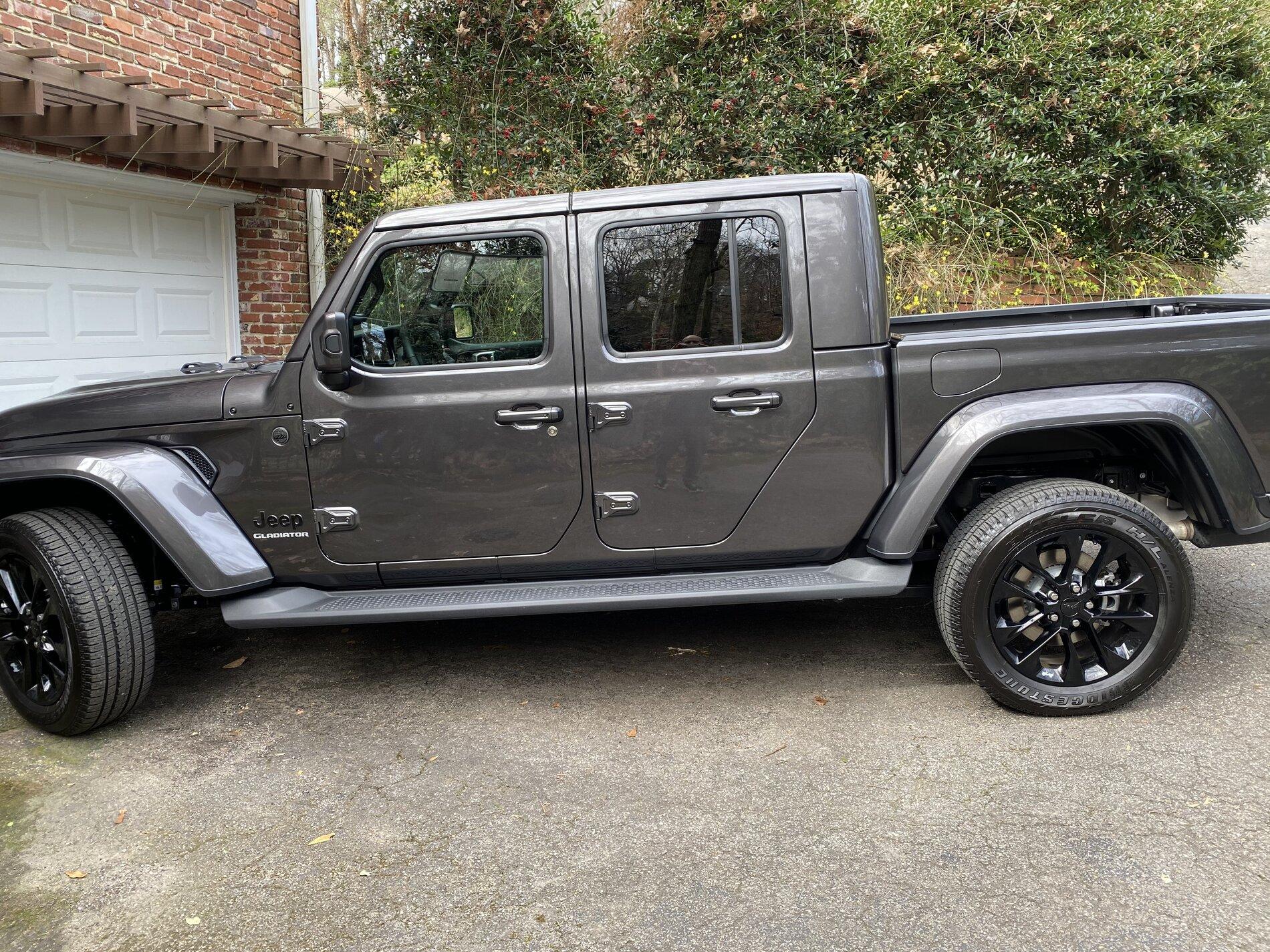 Jeep Gladiator Took Delivery of Your JT? Sign in Here! 8DBD3953-DC69-4E63-AFA7-AA599EE7FAF3