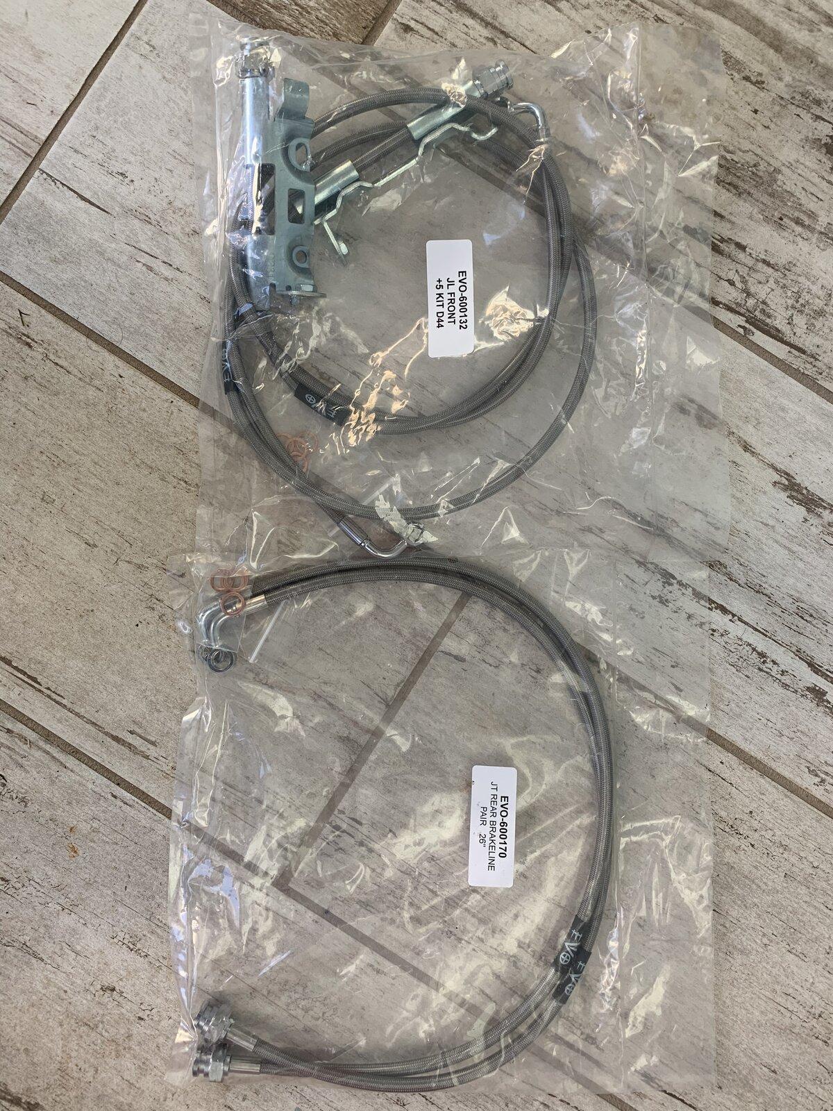 Jeep Gladiator Evo mfg stainless brake lines. A30736AC-7C23-4922-9569-87FC6AD6181C
