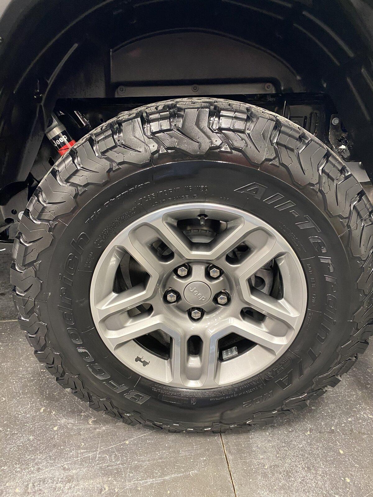Jeep Gladiator Iowa Hydro-Blue Rubicon C2269A76-D4CD-42A1-B31C-D24F72E13F4F