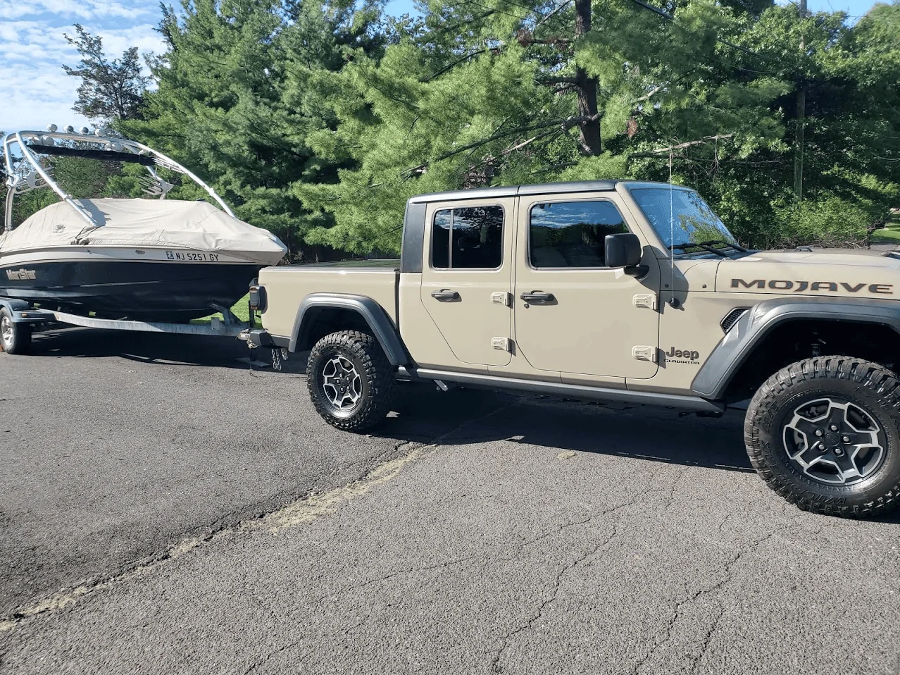 Jeep Gladiator Can we talk JT Normal Tow? 1614020054028