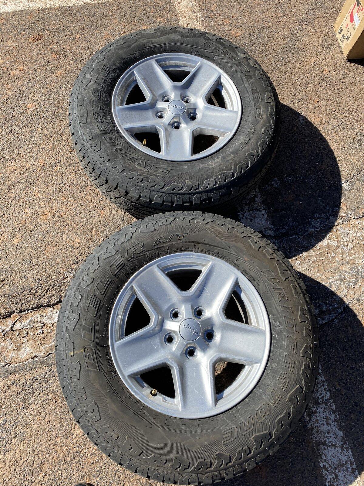 Jeep Gladiator Bridgestone Dueler  245/75/17 $300 B8CA982F-4611-4DDB-972C-679ADB794360