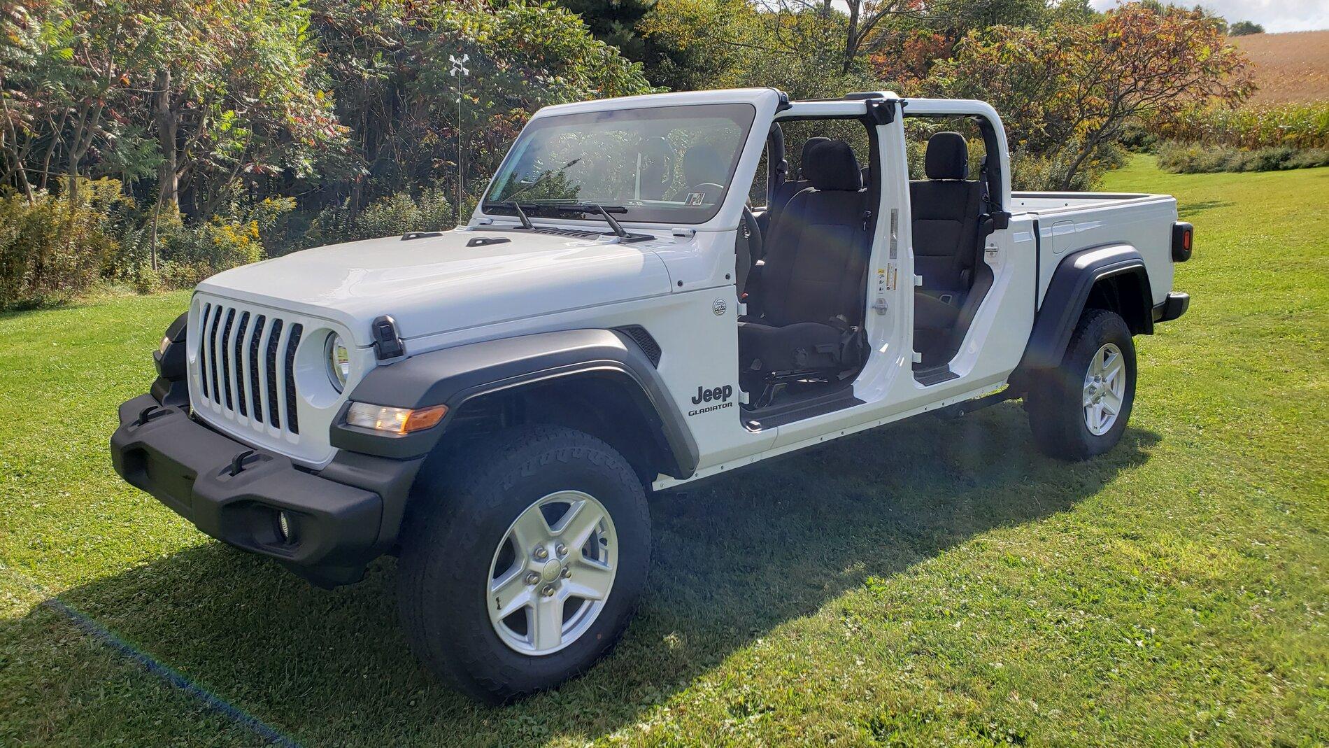 Jeep Gladiator OK ....What’s HER name ....or HIS 20190924_111148