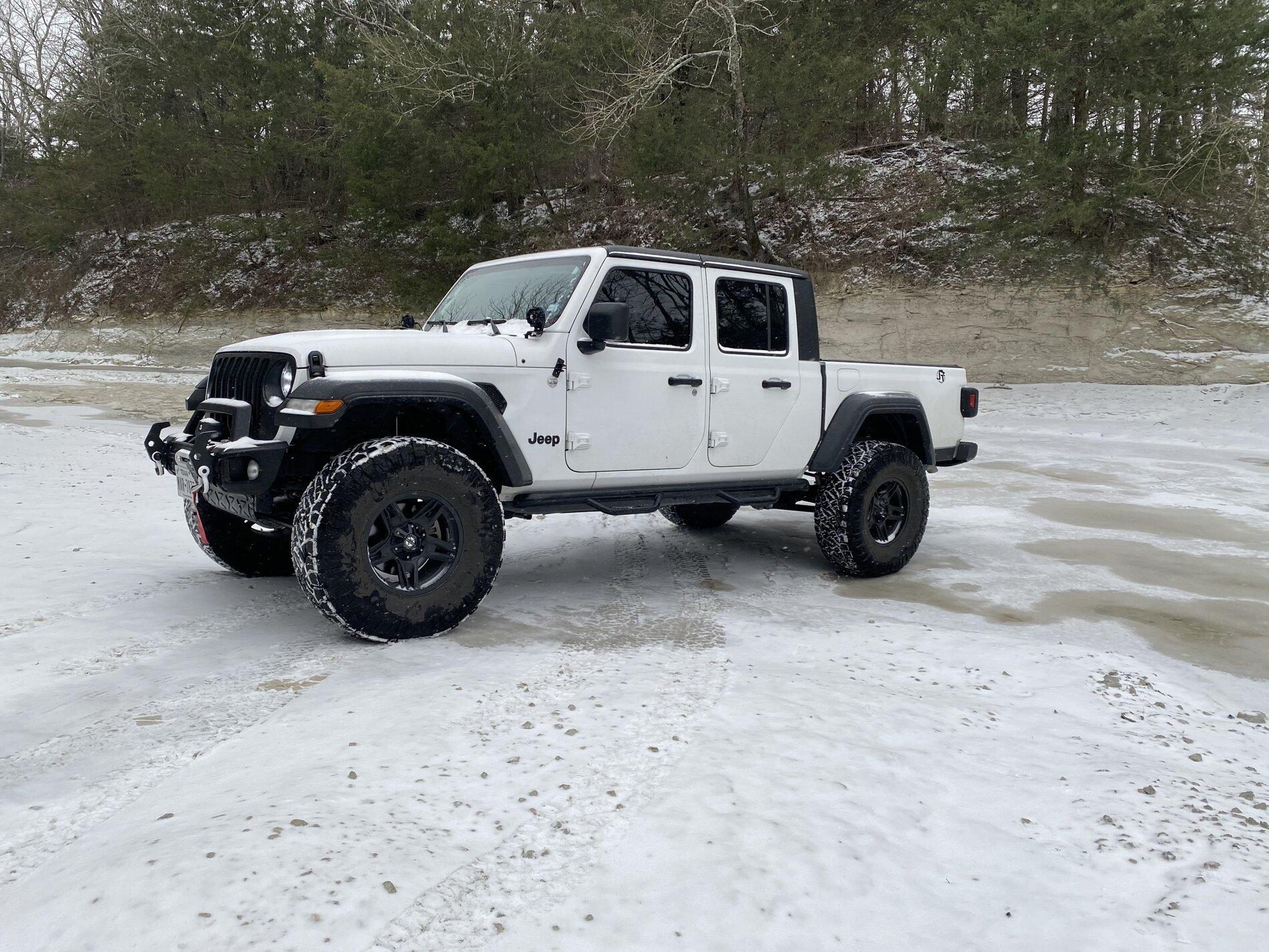 Jeep Gladiator Texas Check In 55F9B609-2565-4477-9DD5-4DC867E22500