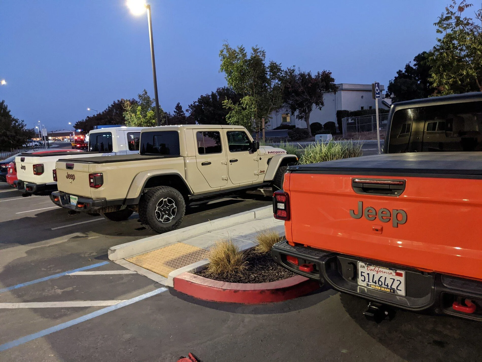 Jeep Gladiator Stock JT Willys Off Road Capabilities Advice PXL_20201016_015112100