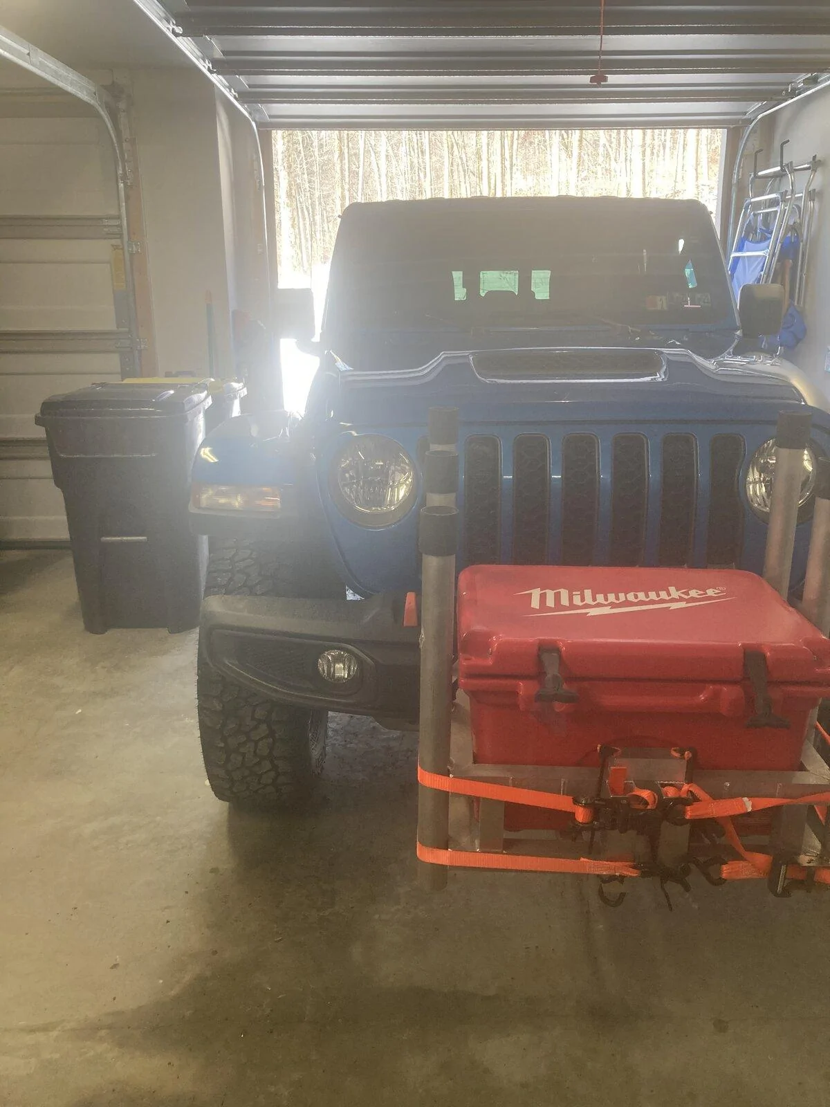 Jeep Gladiator How are you transporting fishing rods? 22B5DBB9-0276-45B5-AA61-2C212D1919E8