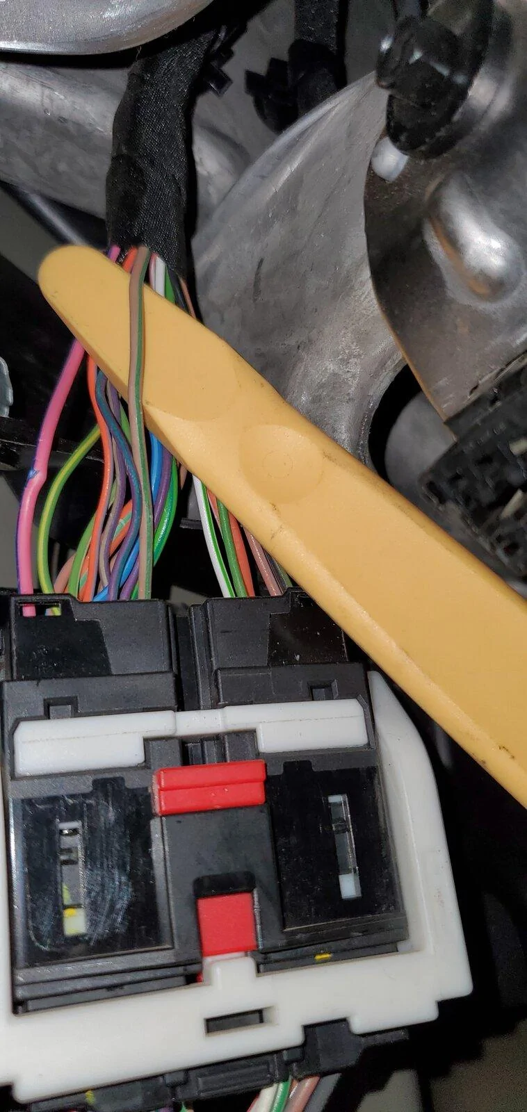 Jeep Gladiator JT 3Wliners window control module install. 20210223_135532