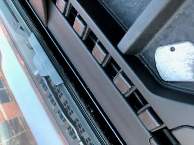 Jeep Gladiator Windshield Defroster fix mod from JL forum plugs