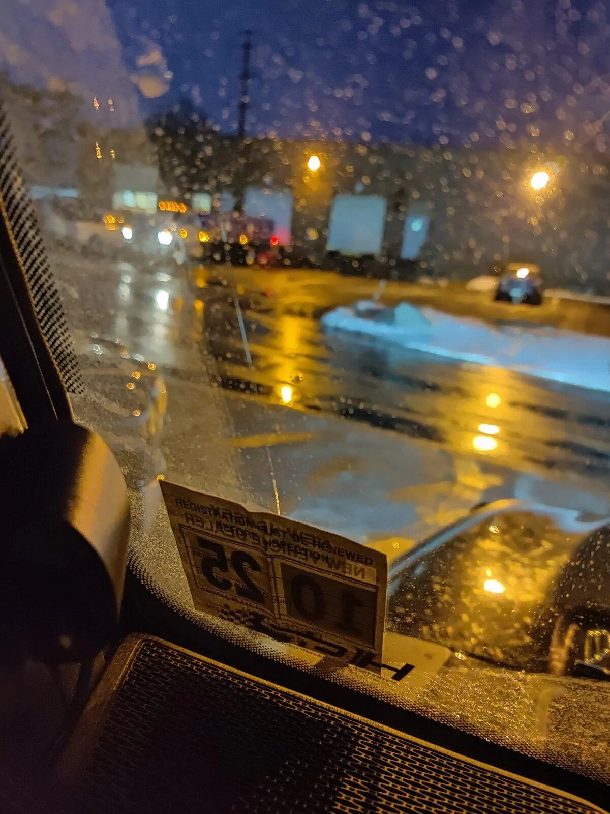 Jeep Gladiator Joined the Gladiator cracked window club Windshield 1