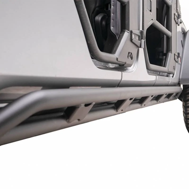 Jeep Gladiator New Fab Fours Rock Sliders $400 C6A28F41-1197-41E3-B5B6-9DDD58E0A056