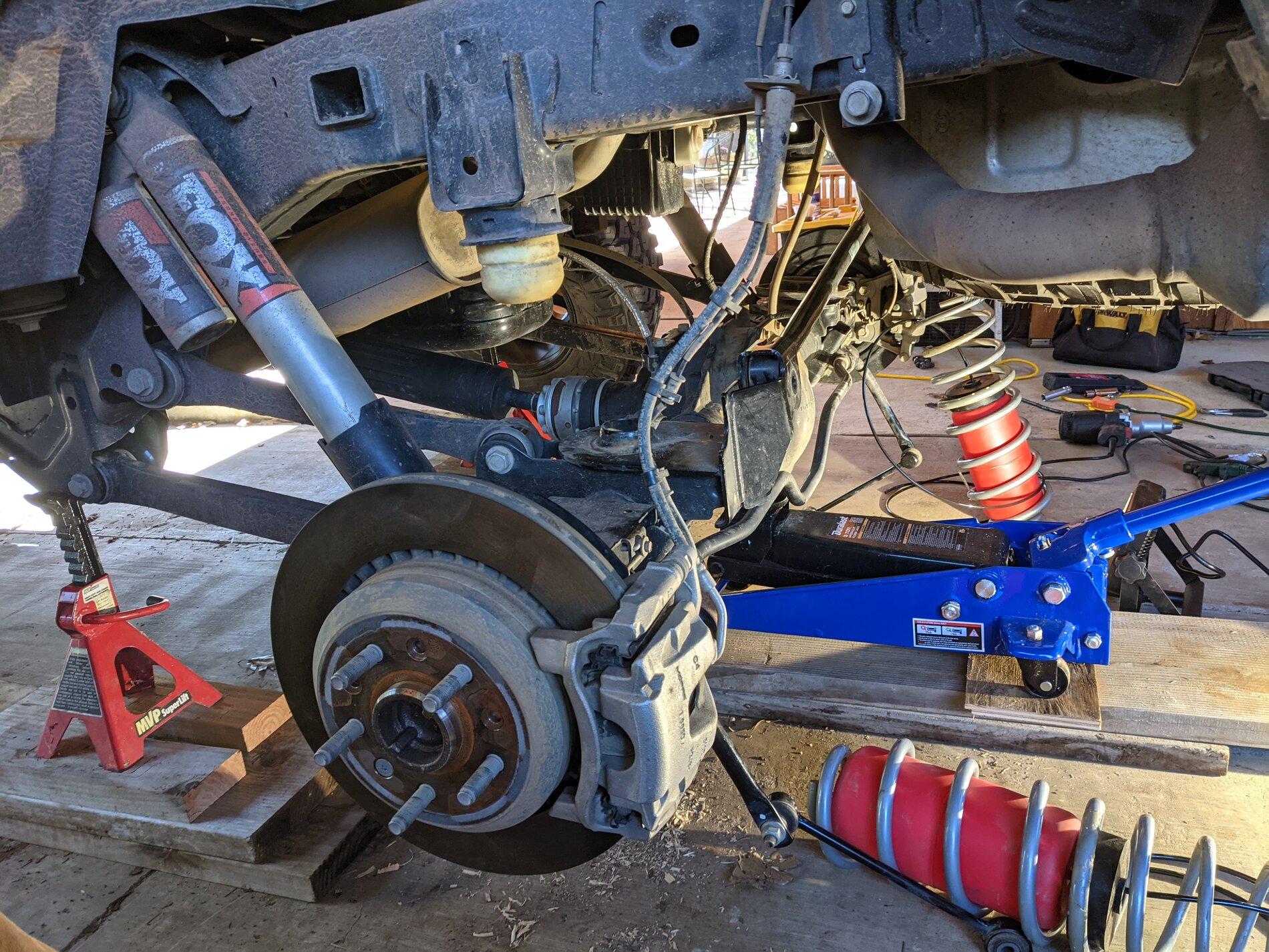 Jeep Gladiator Rear suspension too soft on Mojave, squats PXL_20210223_203942500