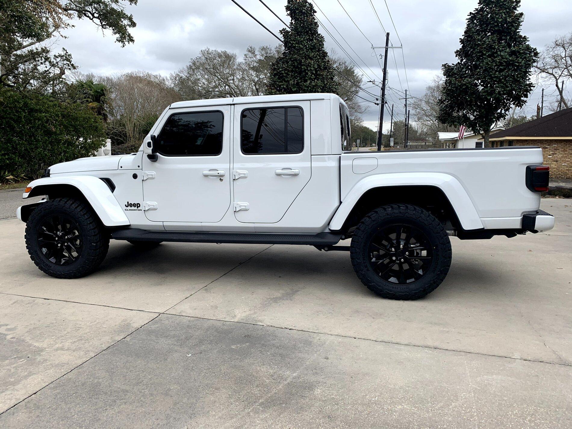 Jeep Gladiator Pictures of 33s and 35s IMG_0991