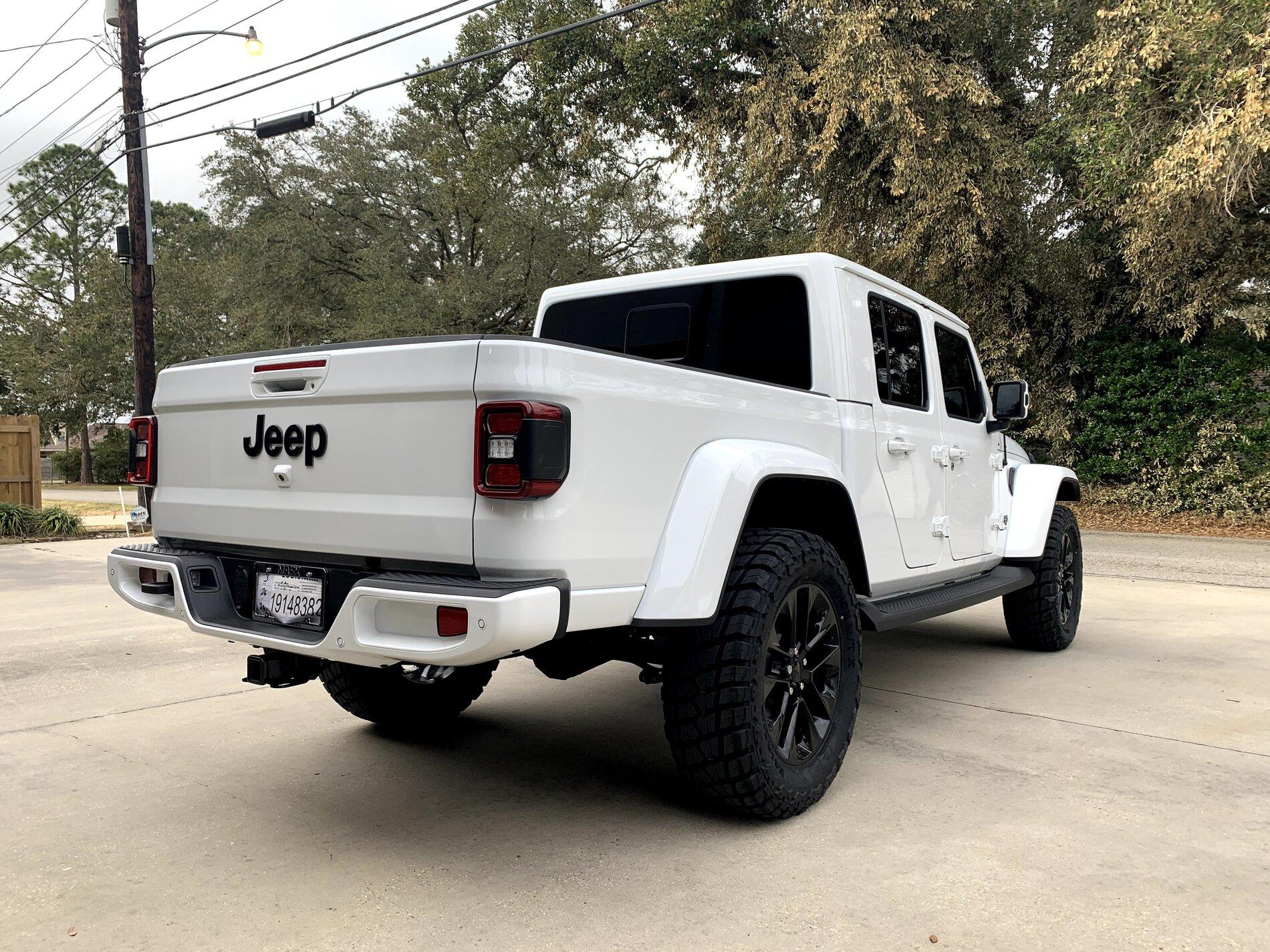 Jeep Gladiator Pictures of 33s and 35s IMG_0997