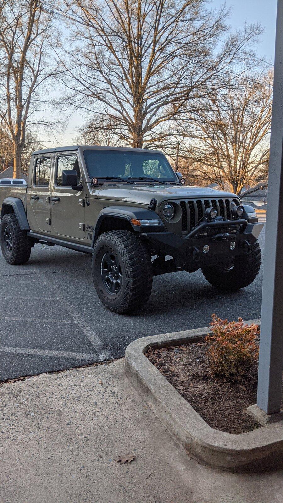 Jeep Gladiator Need advice - Best "upgraded" tire size on stock Sport S rims? PXL_20210221_124411601