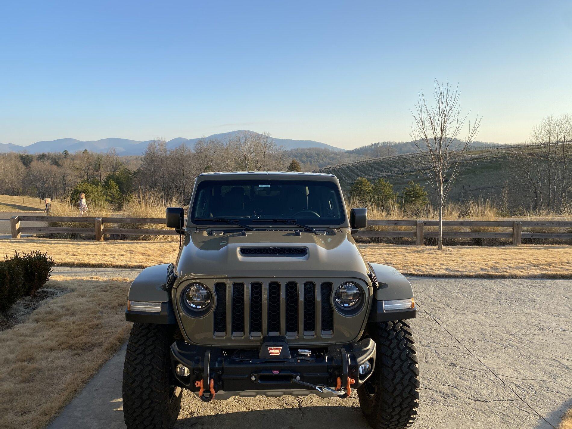 Jeep Gladiator MOJAVE Edition Gladiator JT Club 9F663EC1-02C0-4886-9D17-301C7FE02F74