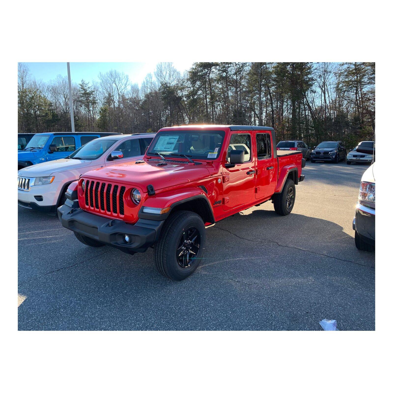 Jeep Gladiator STOP Sale on all Manual Jeeps [Update: software flash fix arrives in March] 320CEE6B-6F66-4FF6-A25B-8C888C21E71A