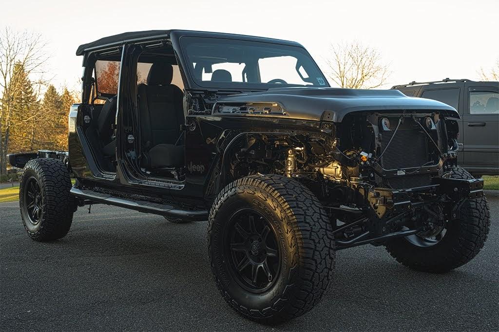 Jeep Gladiator I Raptor (Spray) Lined an Entire JT! (Pictures & Video) jfI-itgiTtLuPP37-7PoPoyrA=w1024-h682-no?authuser=2